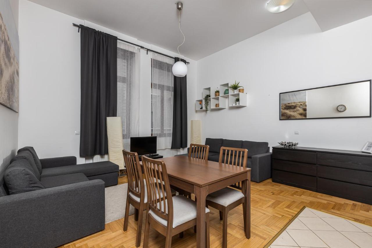 Cosy 1 Bedroom Apartment In Gozsdu Court Budapeşte Dış mekan fotoğraf